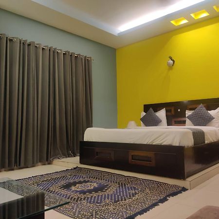Hotel Delhi Airport Plaza Igi Airport Új-Delhi Kültér fotó