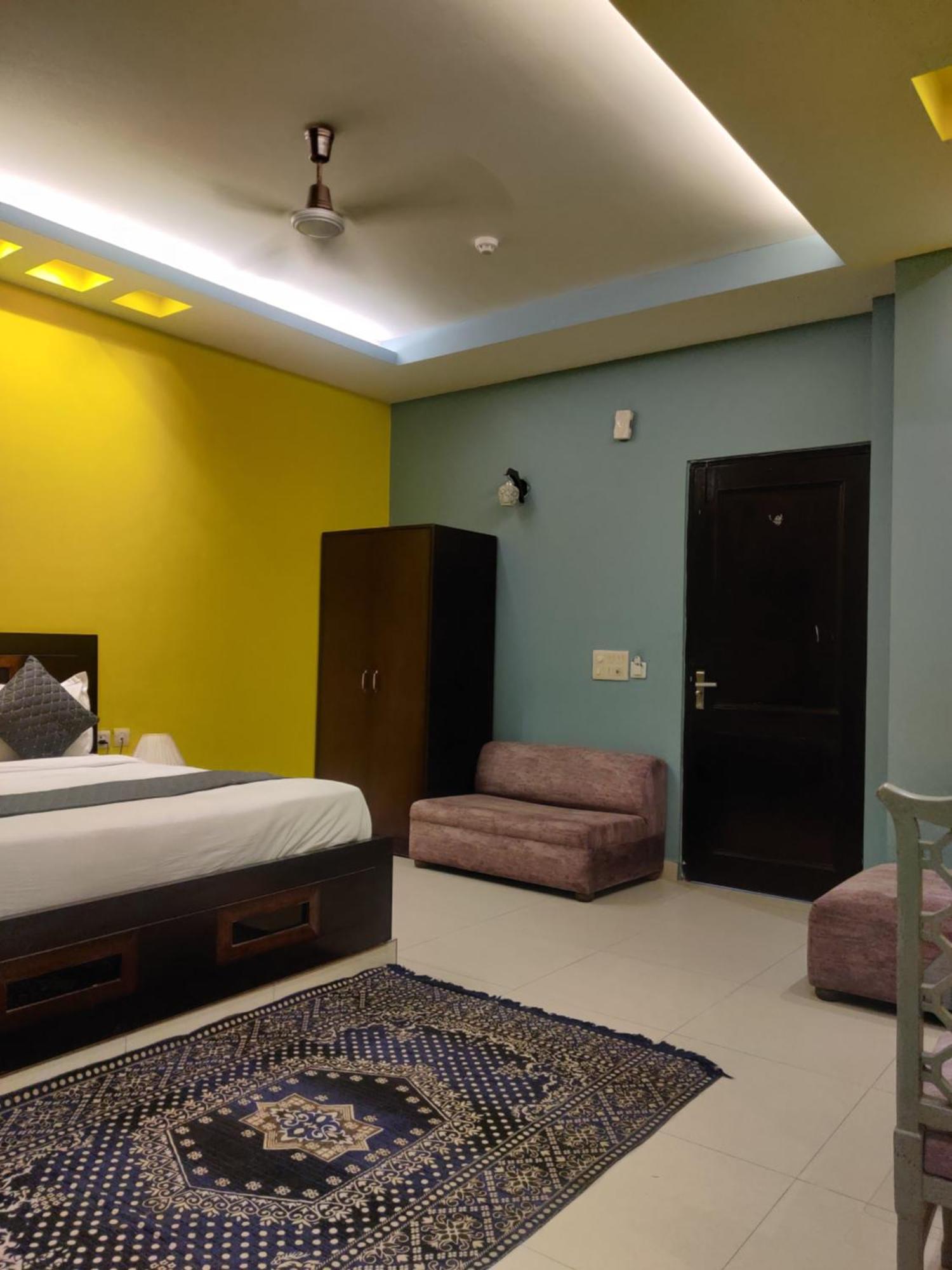 Hotel Delhi Airport Plaza Igi Airport Új-Delhi Kültér fotó