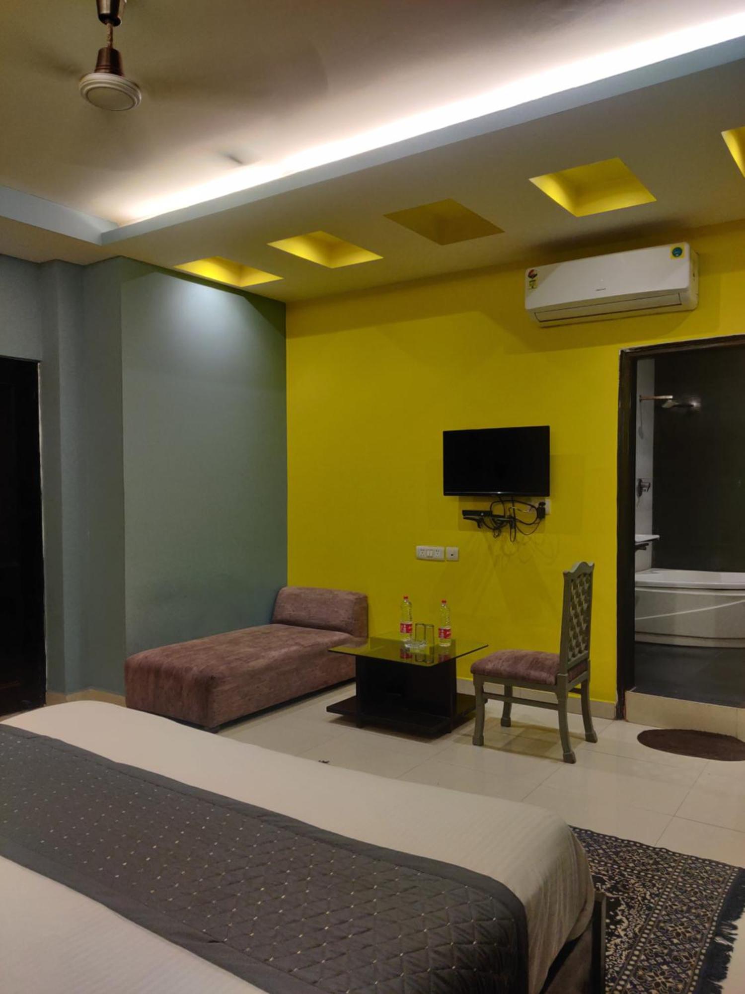 Hotel Delhi Airport Plaza Igi Airport Új-Delhi Kültér fotó